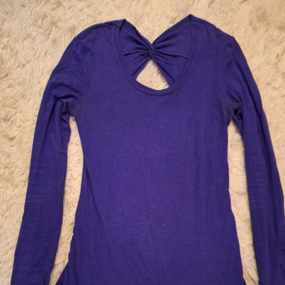 Cute purple tunic top with keyhole back. Size S. SOYBU brand